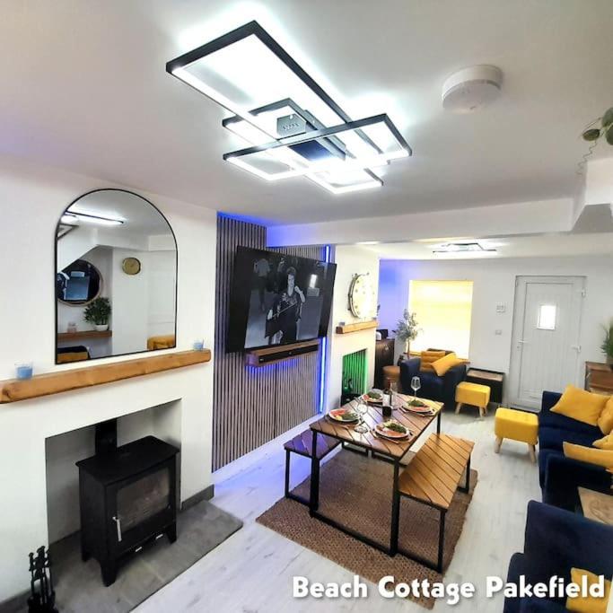 Pakefield- Newly Fully Renovated House Apartment Pakefield